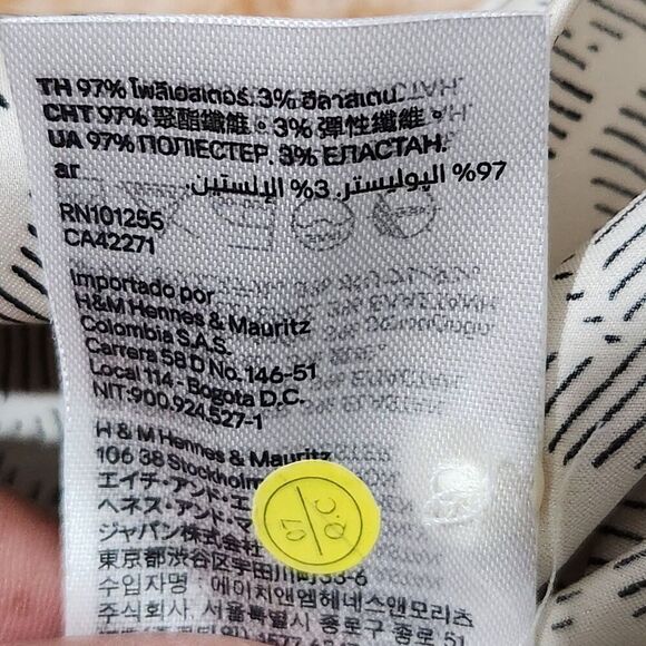 HM silky shirt Size Medium Hidden Buttons Long sleeve Lightweight - Picture 13 of 14